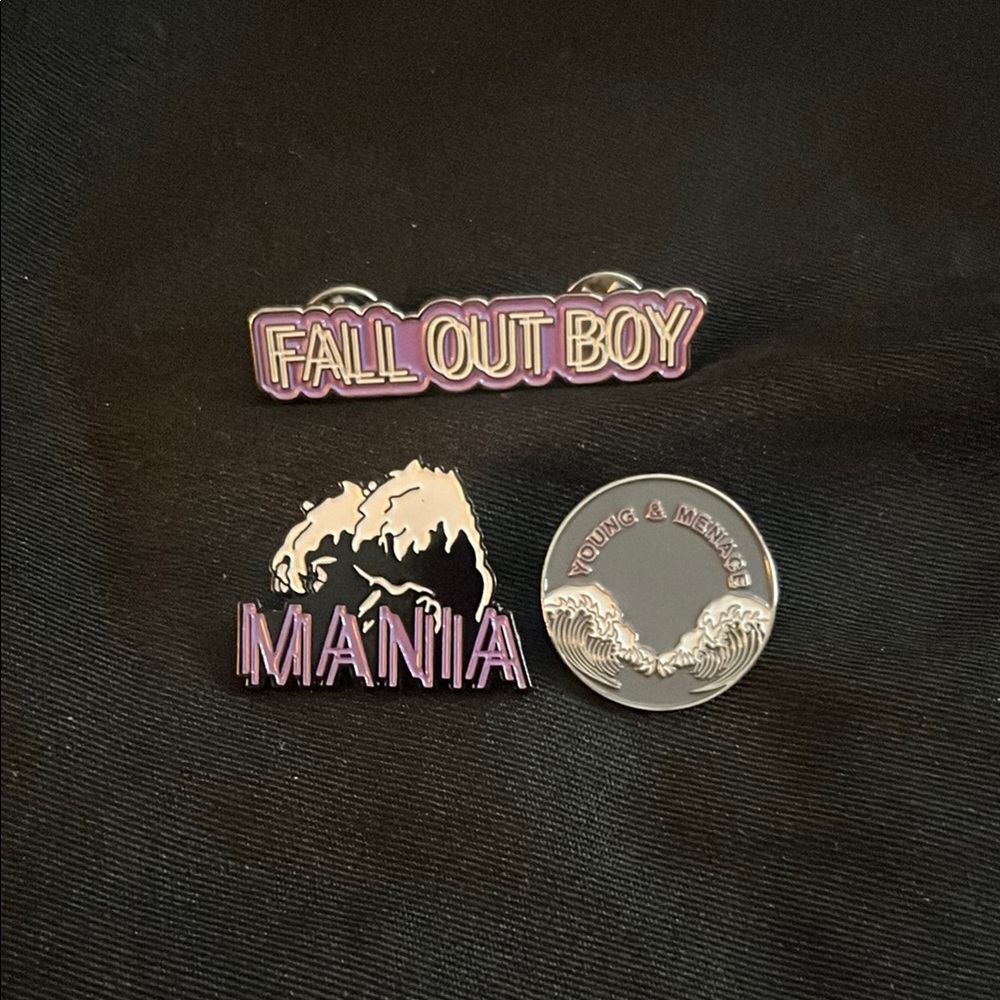 Fall Out Boy Mania Pin Set